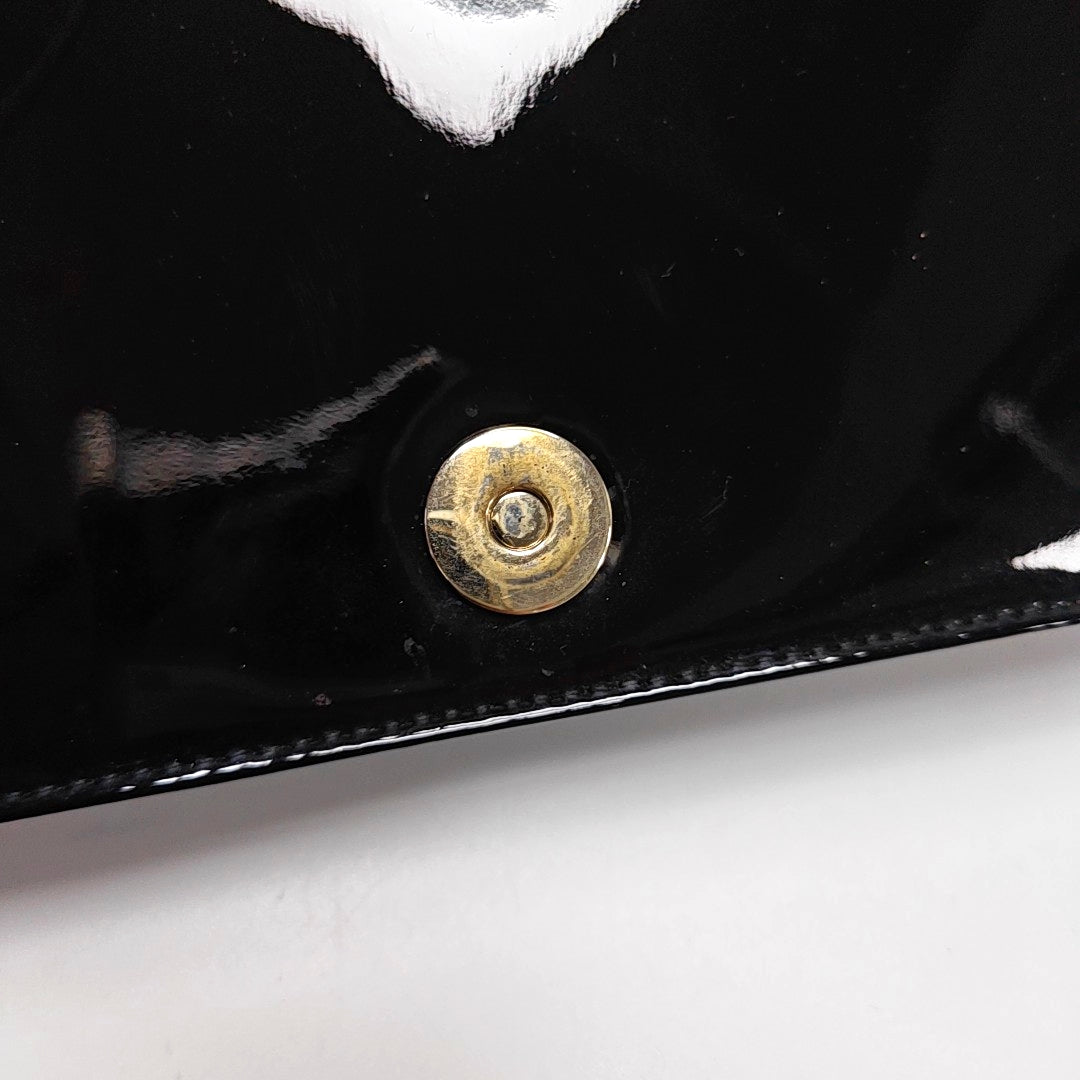 Authenticated pre-owned  Lady Dior Cannage Patent Leather Black - Shoulder Bag at Looply