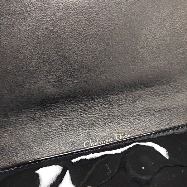 Authenticated pre-owned  Lady Dior Cannage Patent Leather Black - Shoulder Bag at Looply