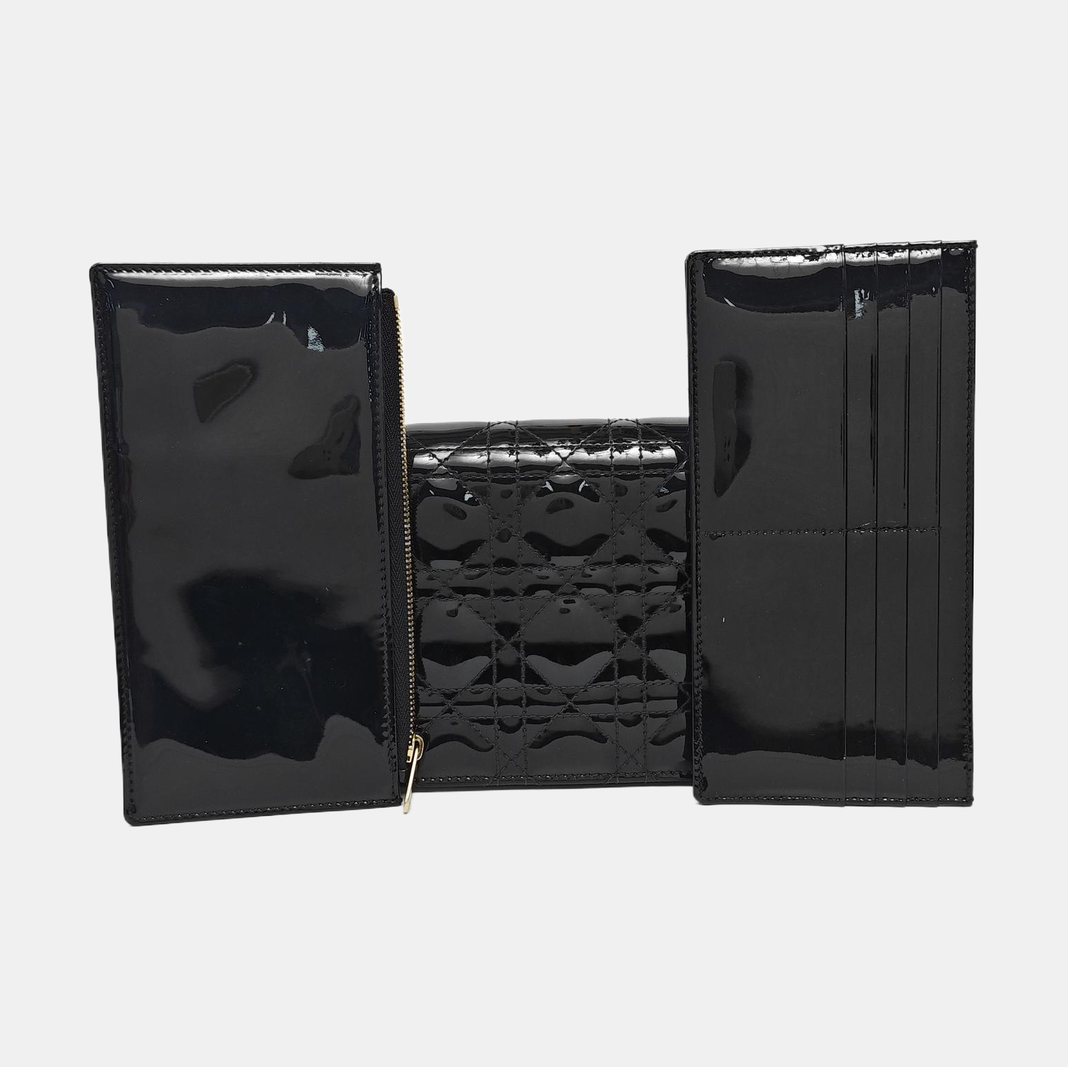 Authenticated pre-owned  Lady Dior Cannage Patent Leather Black - Shoulder Bag at Looply