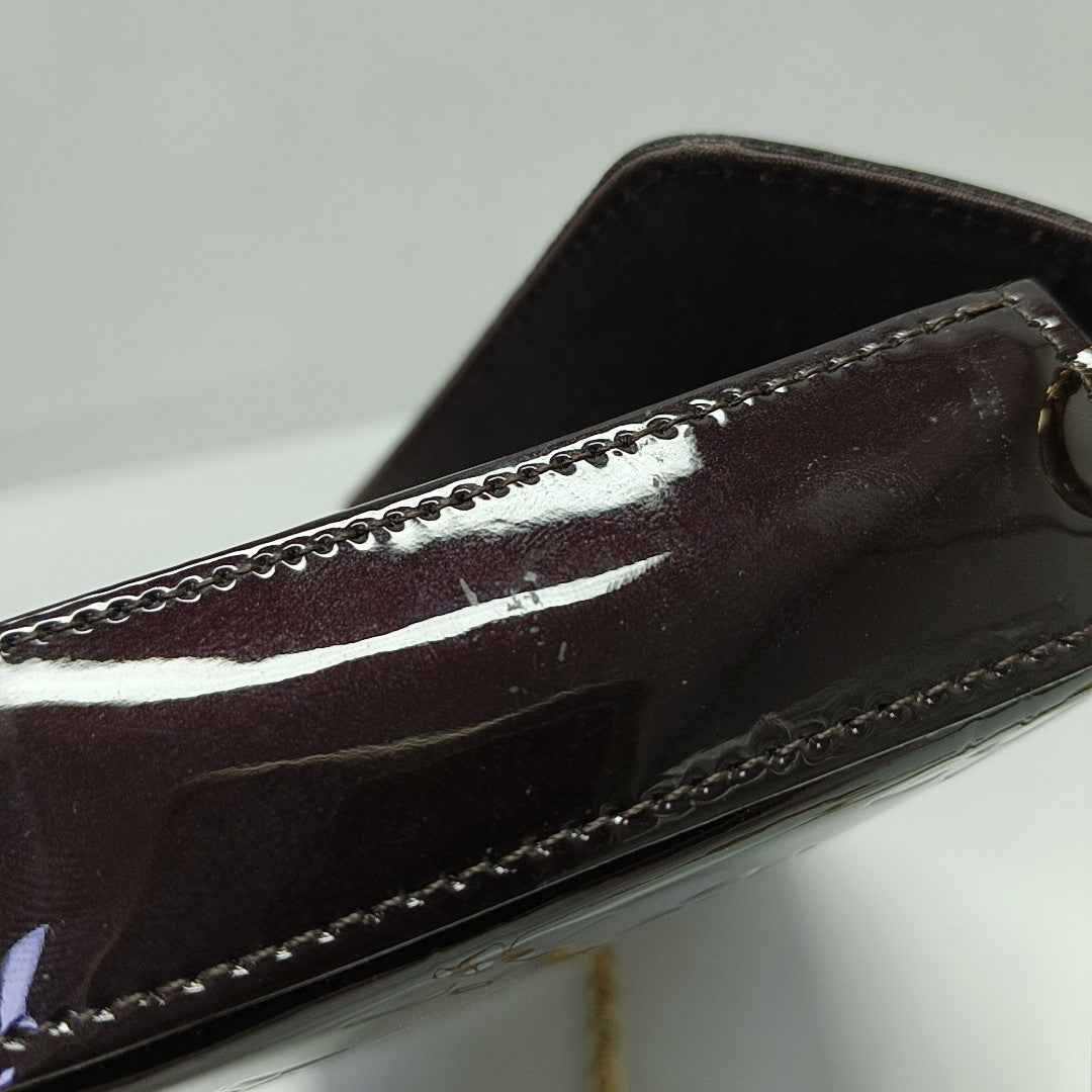 Authenticated pre-owned  Félicie Monogram Patent Leather Burgundy - Shoulder Bag at Looply