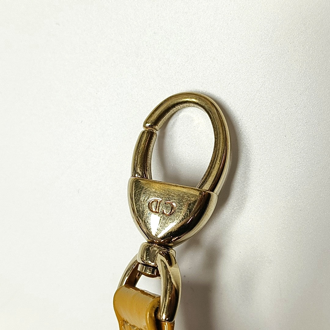 Authenticated pre-owned  Lady Dior Cannage Patent Leather Yellow - Shoulder Bag at Looply