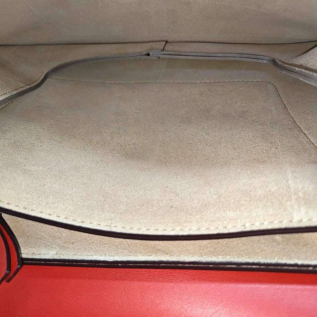 Authenticated pre-owned  Faye Medium Patent Leather Red - Top Handle Bag at Looply
