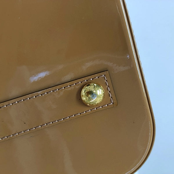 Authenticated pre-owned  Alma PM Patent Leather Beige - Top Handle Bag at Looply