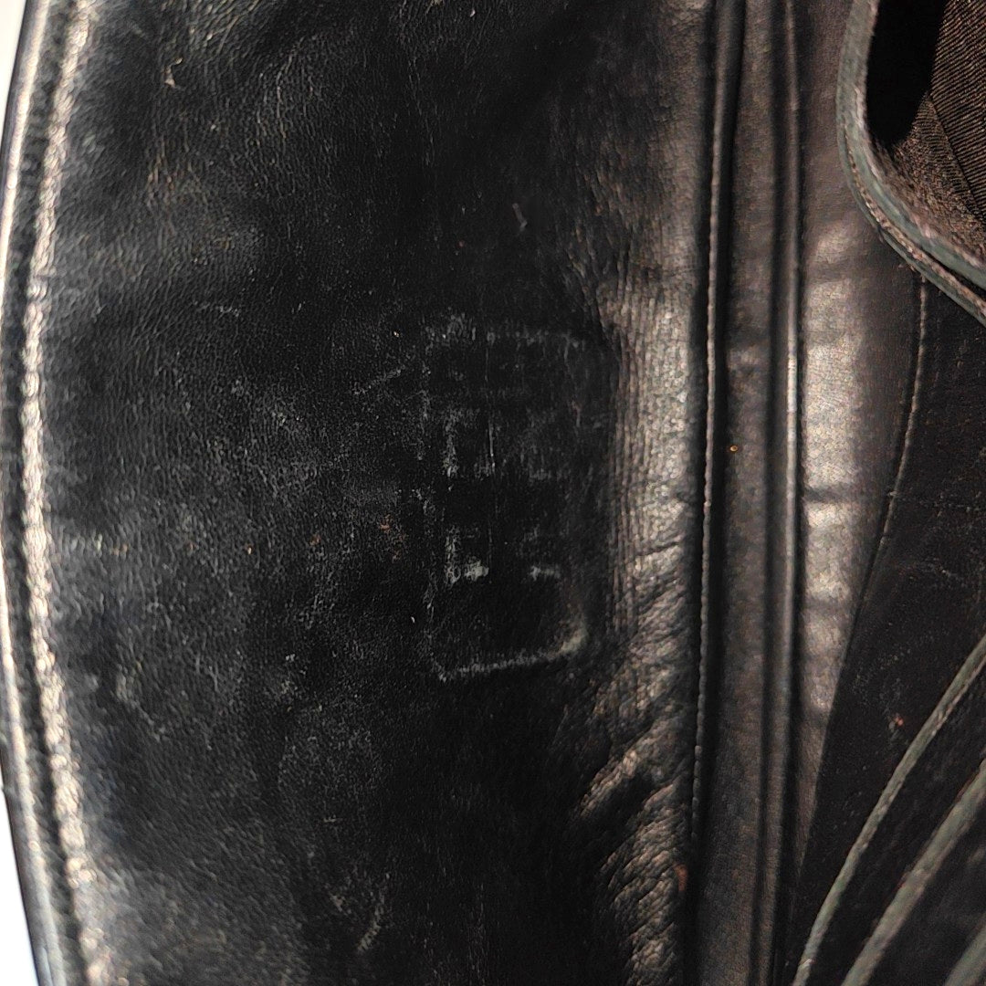 Authenticated pre-owned  Miss Dior Cannage Patent Leather Black - Shoulder Bag at Looply