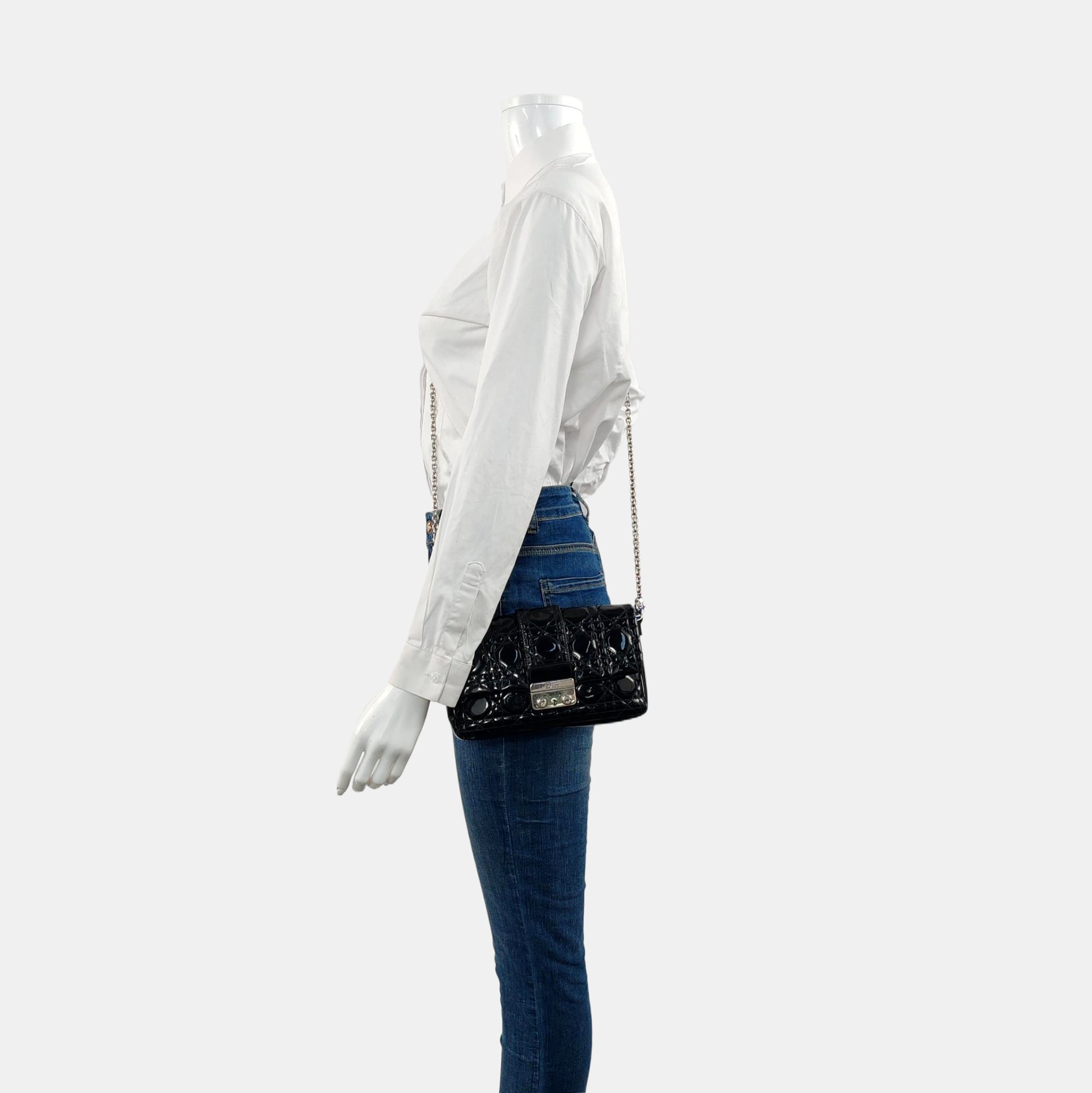 Authenticated pre-owned  Miss Dior Cannage Patent Leather Black - Shoulder Bag at Looply
