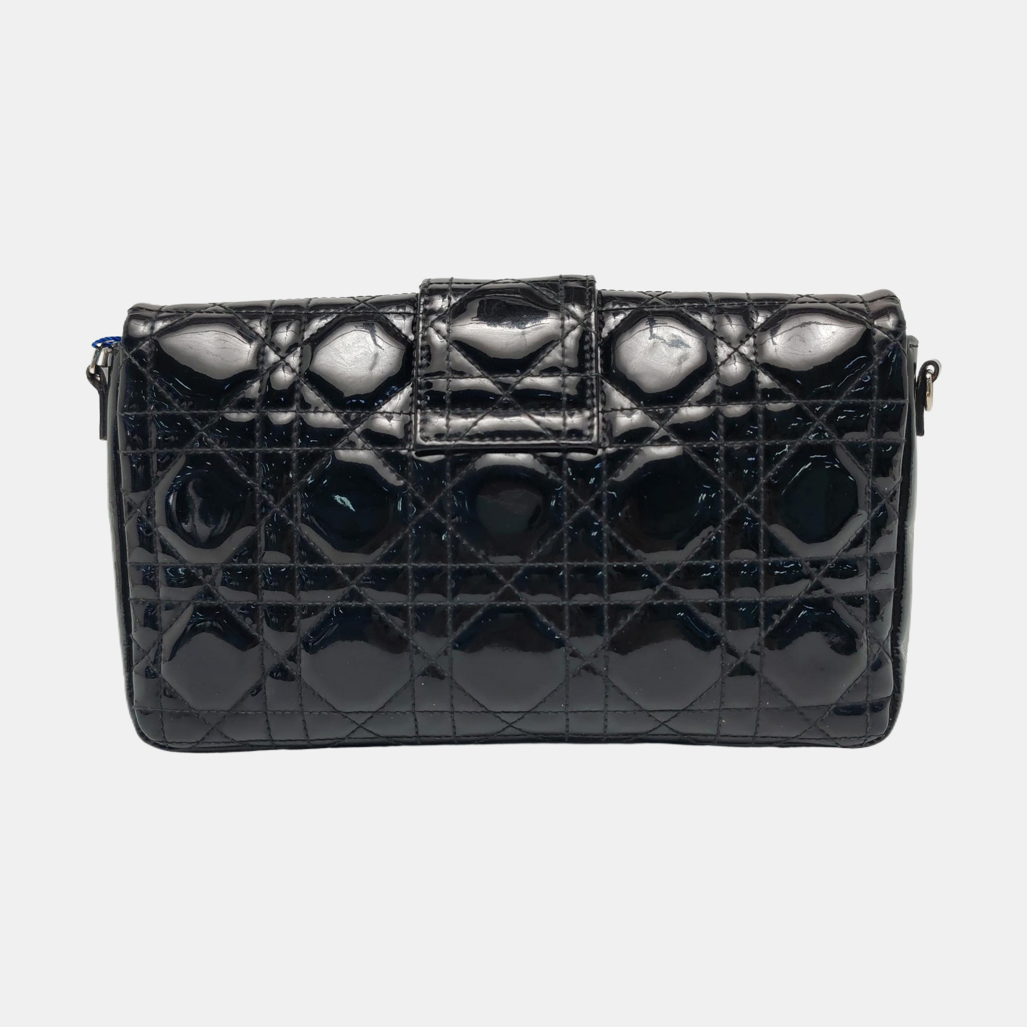 Authenticated pre-owned  Miss Dior Cannage Patent Leather Black - Shoulder Bag at Looply