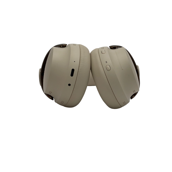 Authenticated pre-owned  QuietComfort Ultra II -  at Looply