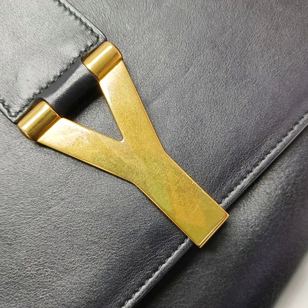 Authenticated pre-owned  Chyc Y Ligne Calfskin Black - Clutch at Looply