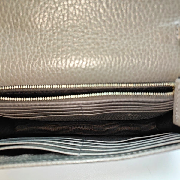 Authenticated pre-owned  Interlocking G Calfskin Gray - Shoulder Bag at Looply