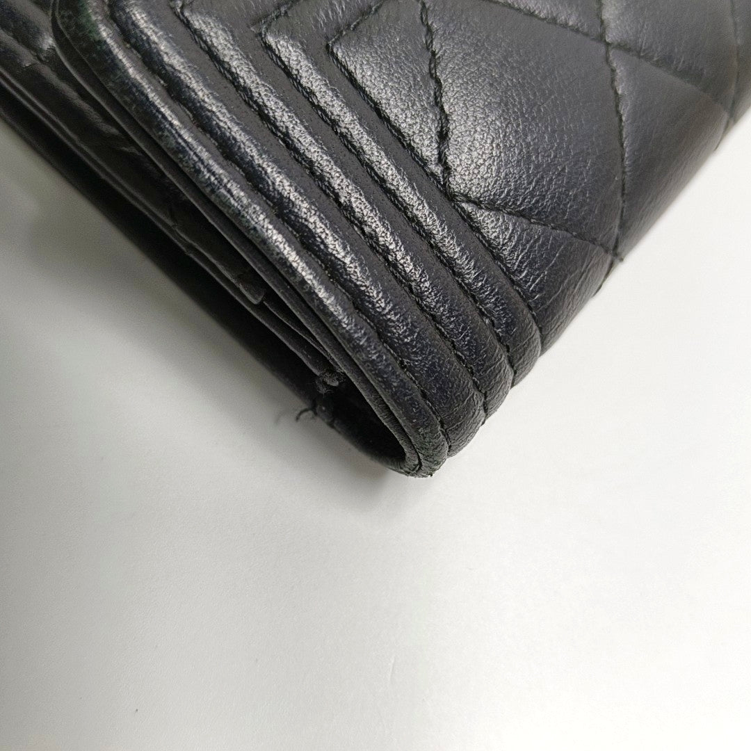 BOY CHANEL Quilted Lambskin Black - Image 10