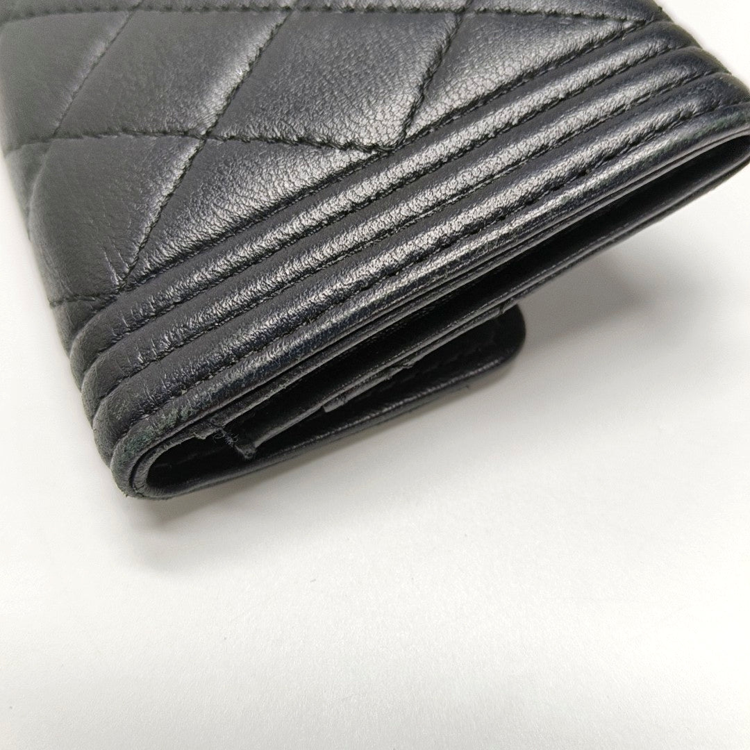BOY CHANEL Quilted Lambskin Black - Image 12