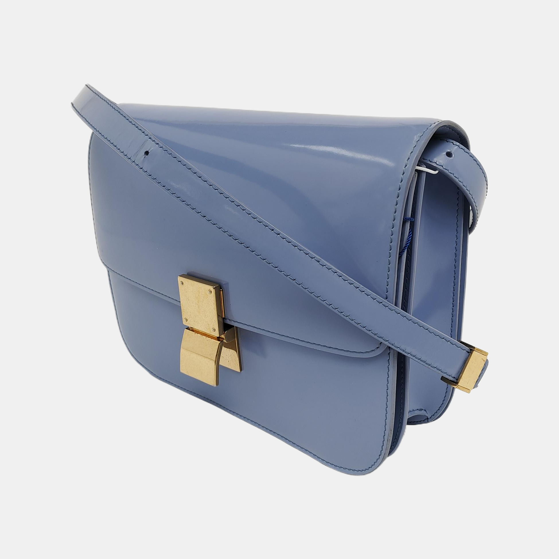 Authenticated pre-owned  CLASSIC BOX Medium Calfskin Blue - Shoulder Bag at Looply