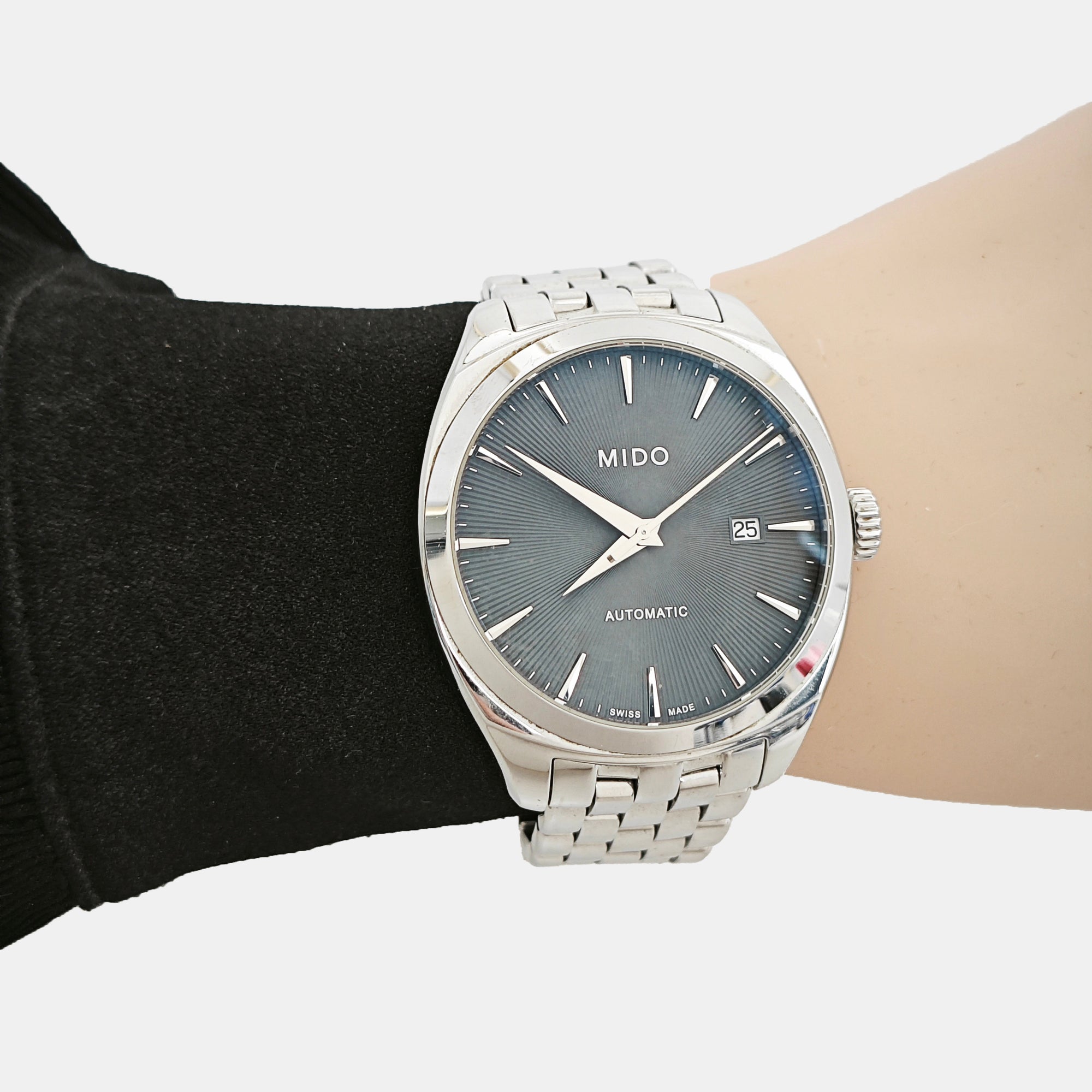 41.7mm Dark Gray Automatic Watch