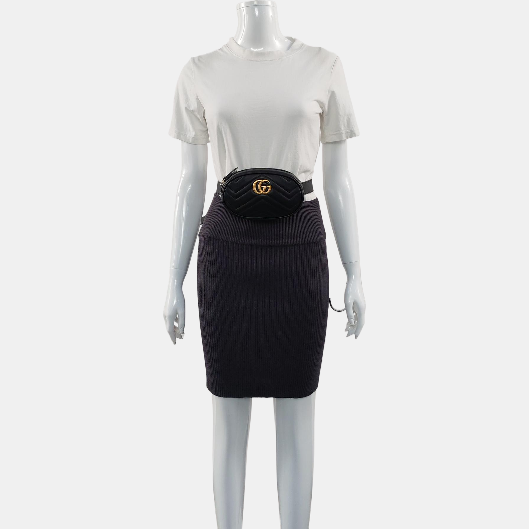 Authenticated pre-owned  GG Marmont Calfskin Black - Belt Bag at Looply