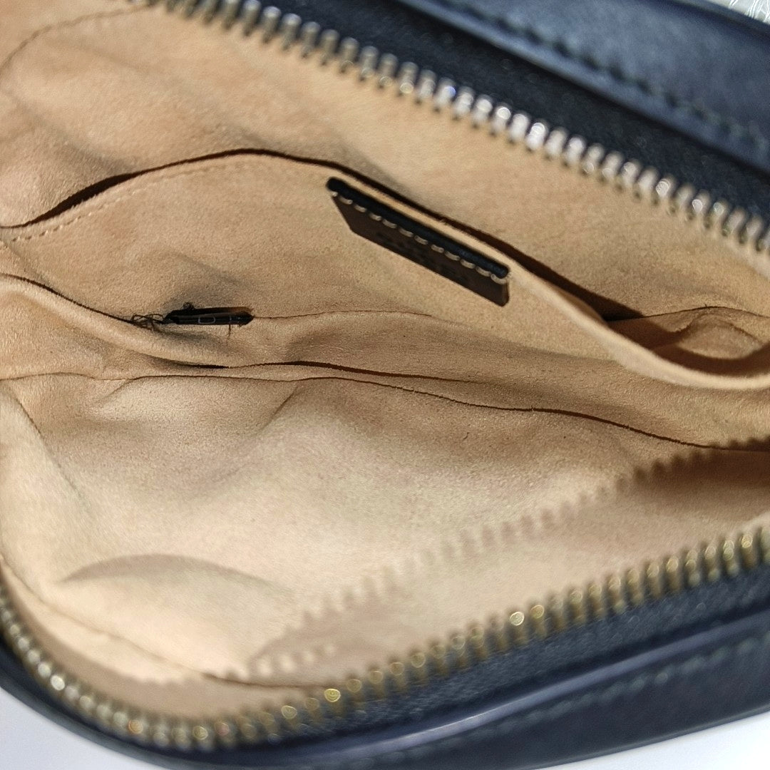 Authenticated pre-owned  GG Marmont Calfskin Black - Belt Bag at Looply