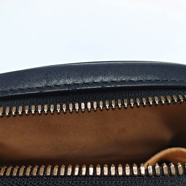 Authenticated pre-owned  GG Marmont Calfskin Black - Belt Bag at Looply