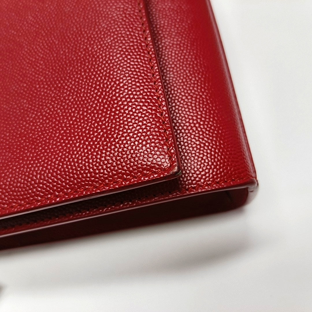 Authenticated pre-owned  KATE Medium Calfskin Red - Shoulder Bag at Looply