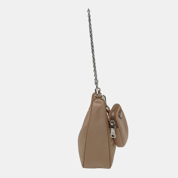 Authenticated pre-owned  Re-Edition2005 Nylon Beige - Shoulder Bag at Looply