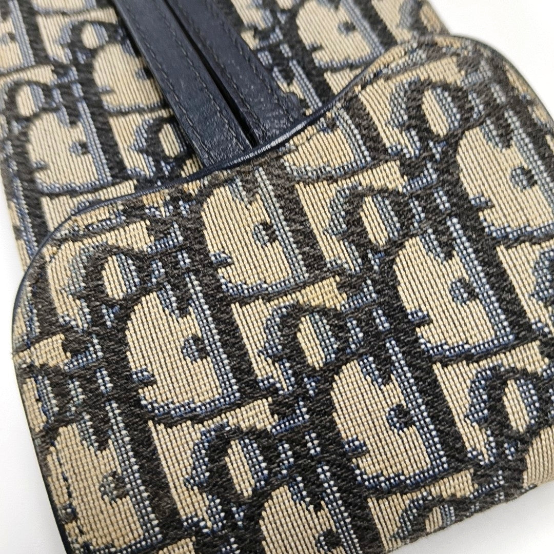 Authenticated pre-owned  Saddle Monogram Canvas Blue - Shoulder Bag at Looply