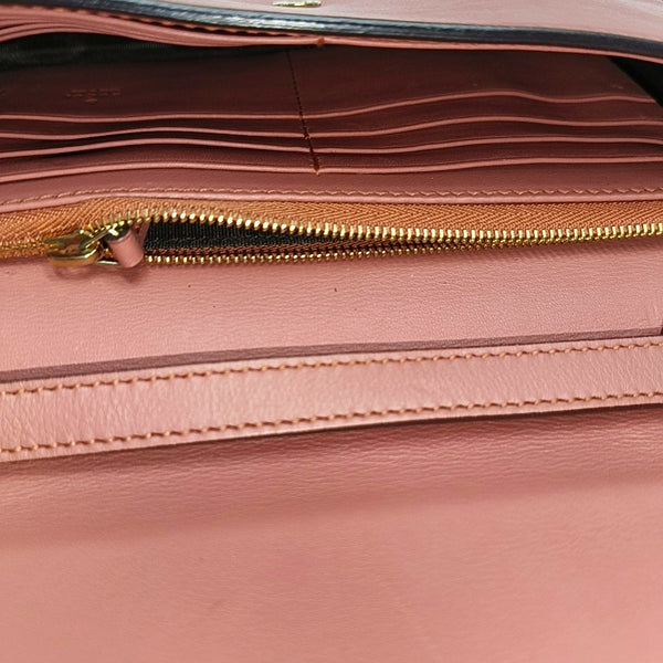 Authenticated pre-owned  Interlocking G Calfskin Pink - Shoulder Bag at Looply