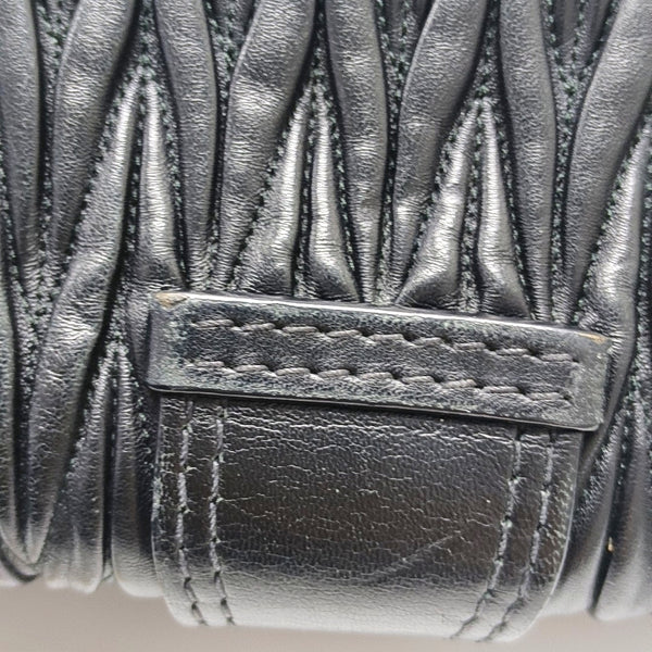 Authenticated pre-owned  Matelassé Lambskin Black - Shoulder Bag at Looply