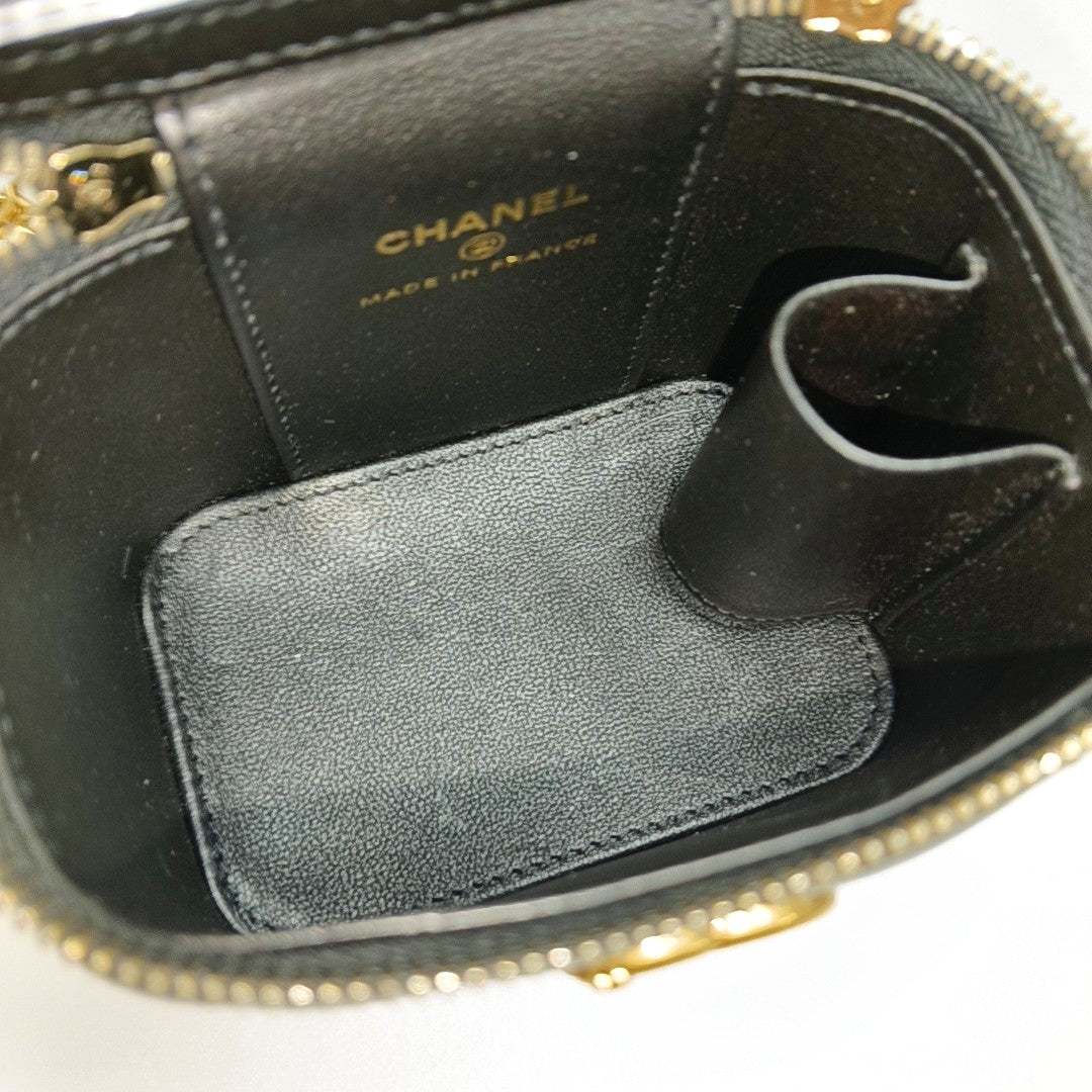 Authenticated pre-owned  Vanity Case Quilted Lambskin Black - Crossbody Bag at Looply