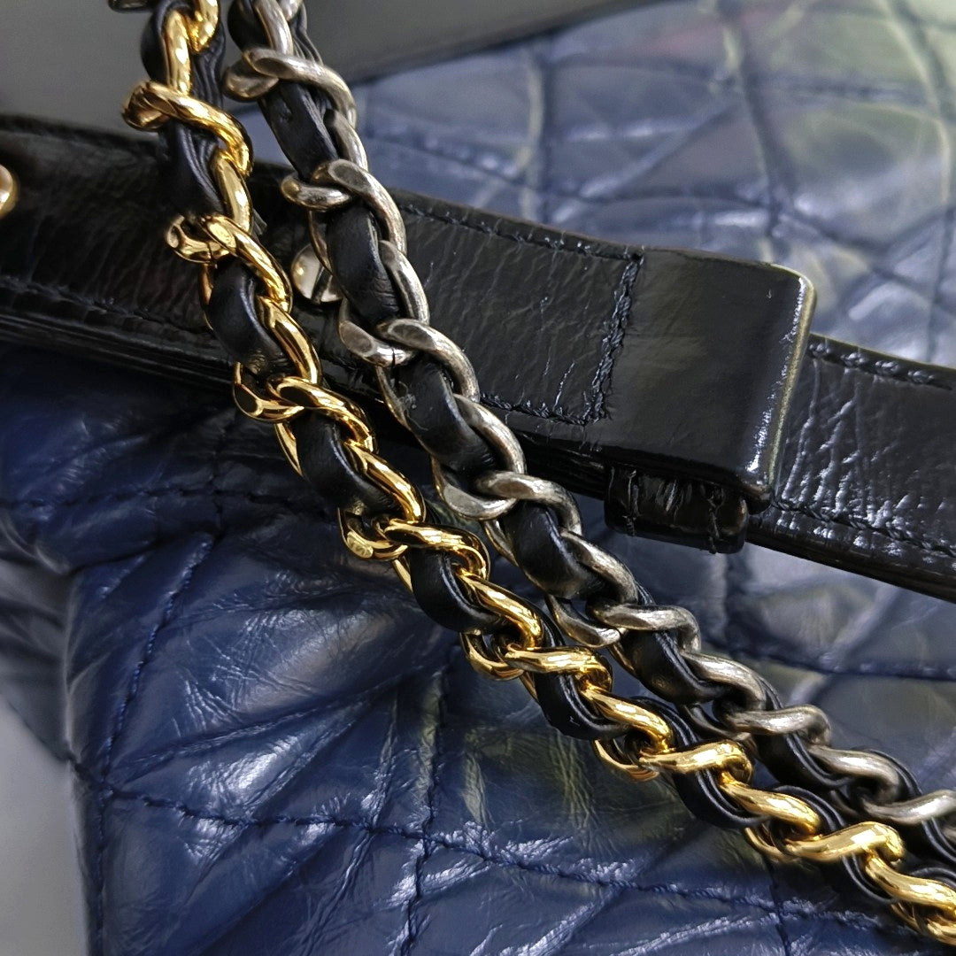 Authenticated pre-owned  Gabrielle Medium Quilted Calfskin Blue - Crossbody Bag at Looply