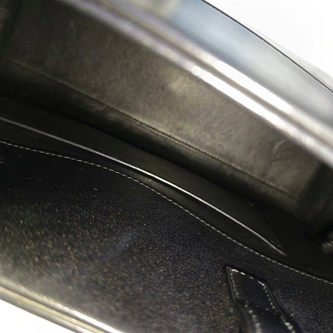 MANHATTAN Small Calfskin Black