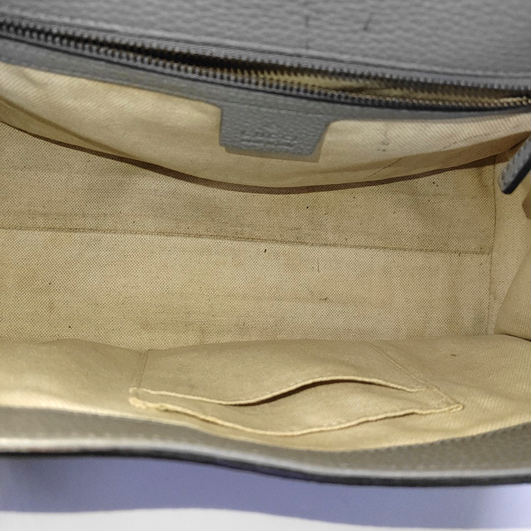 Authenticated pre-owned  GG Marmont Top Handle Calfskin Gray - Crossbody Bag at Looply