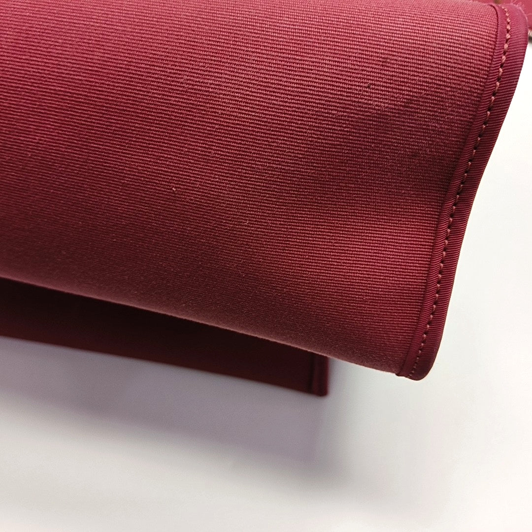 Authenticated pre-owned  Herbag 31 Canvas Red - Shoulder Bag at Looply