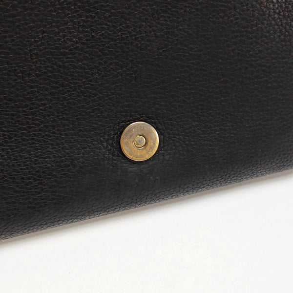 Authenticated pre-owned  Soho Calfskin Black - Clutch at Looply