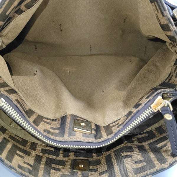 Canvas Shoulder Bag Brown