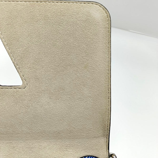 Authenticated pre-owned  Twist MM Epi Blue - Shoulder Bag at Looply