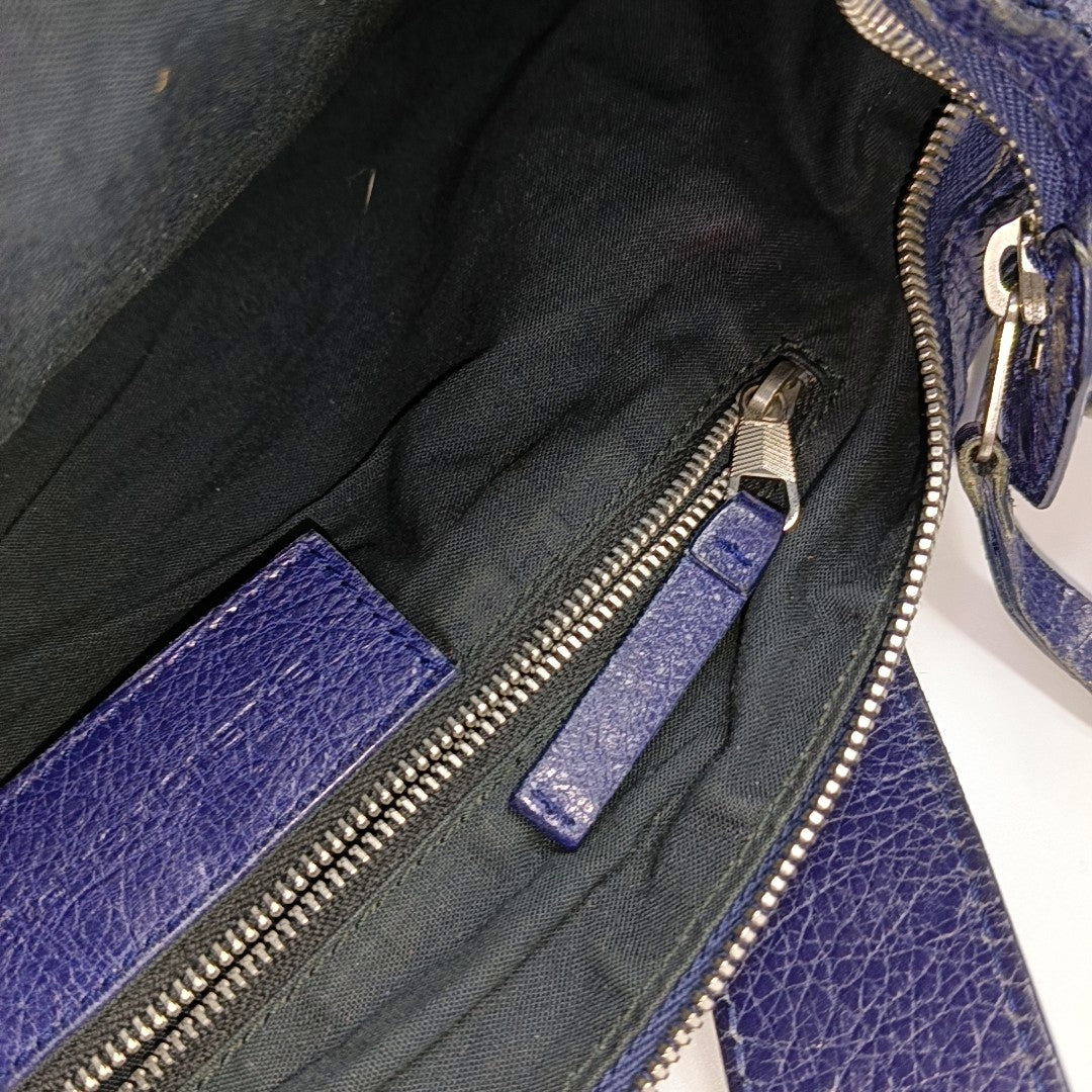 Authenticated pre-owned  Classic City Calfskin Blue - Shoulder Bag at Looply