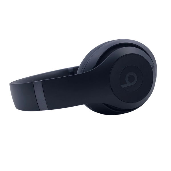 Authenticated pre-owned  Studio Pro -  at Looply