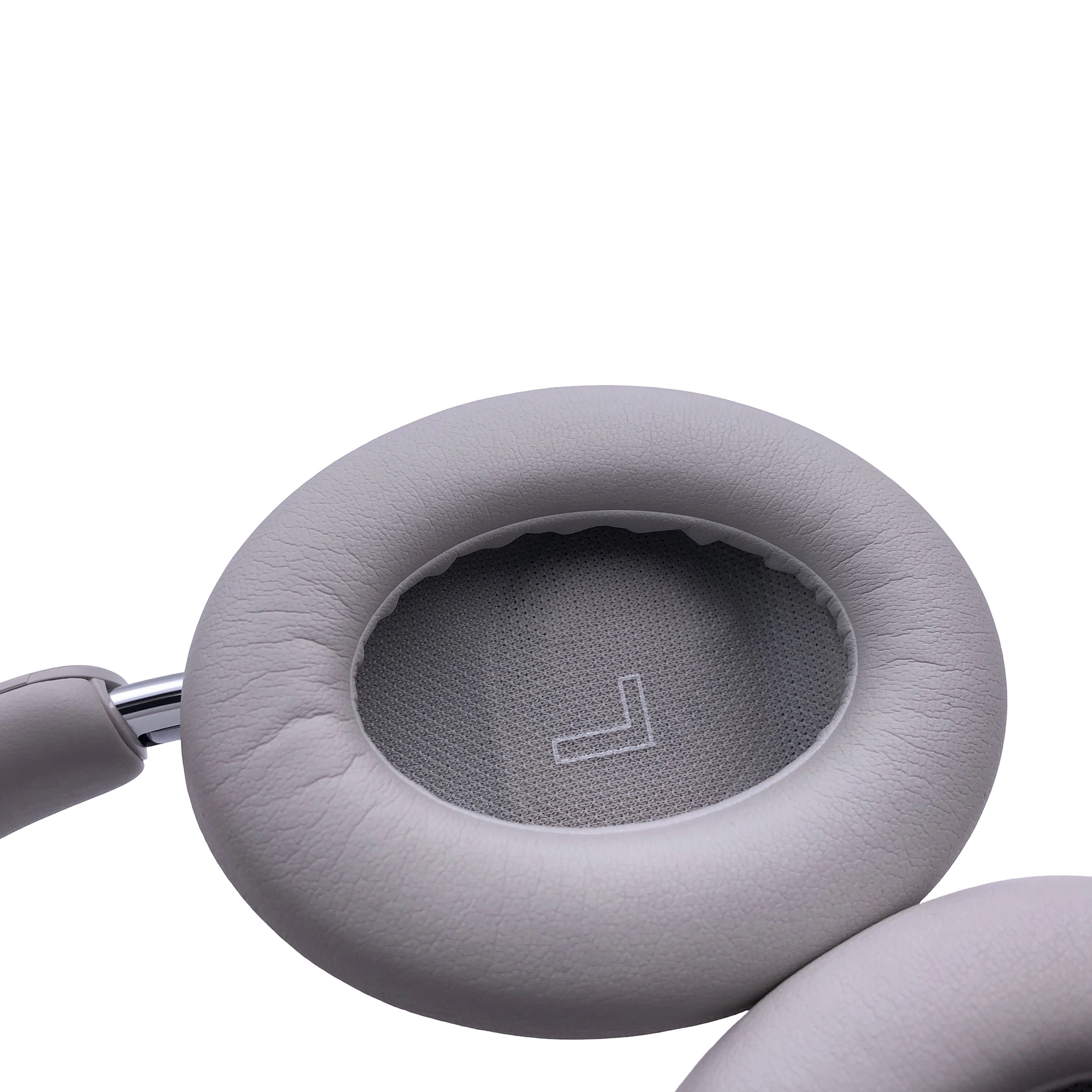 Authenticated pre-owned  QuietComfort Ultra II -  at Looply