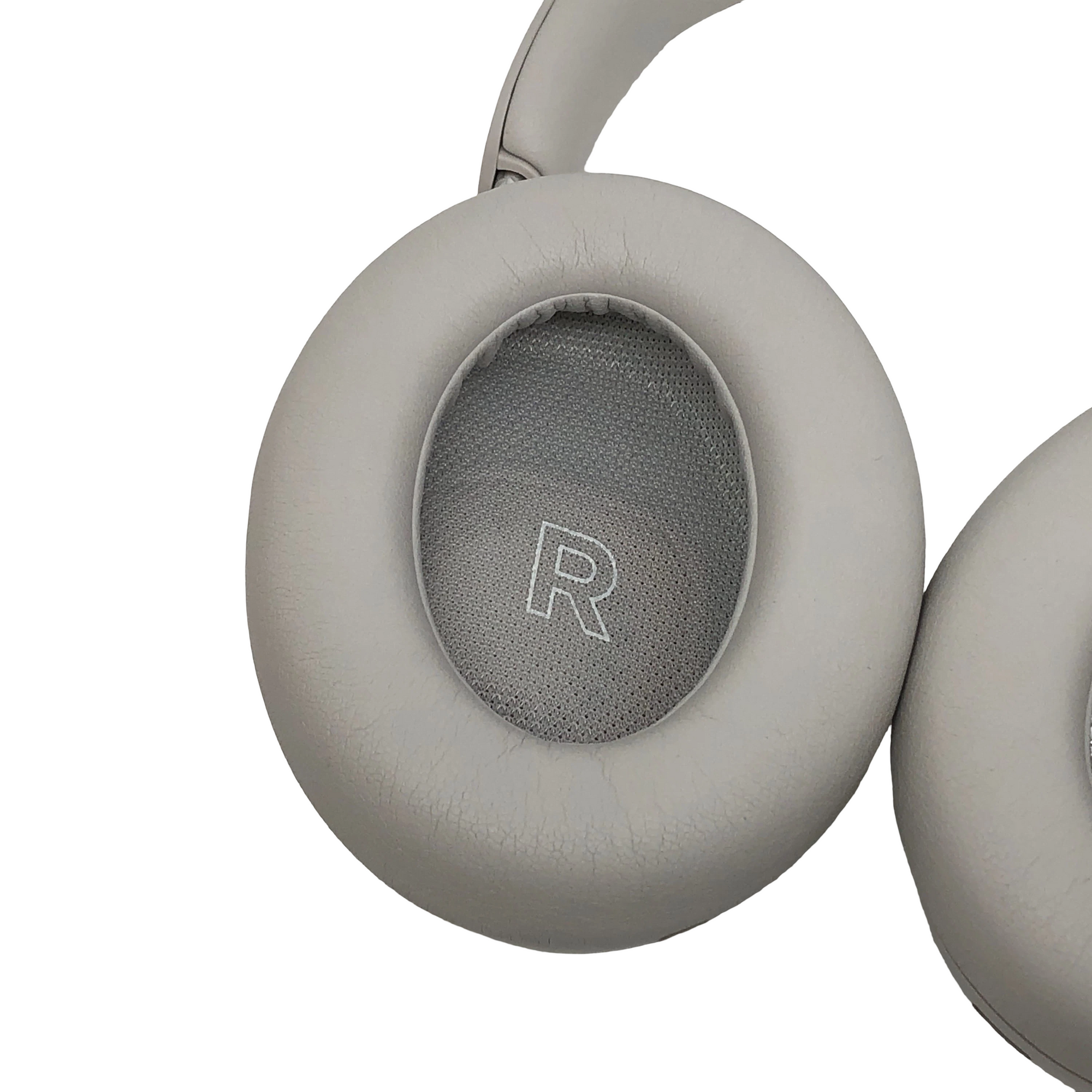 Authenticated pre-owned  QuietComfort Ultra II -  at Looply