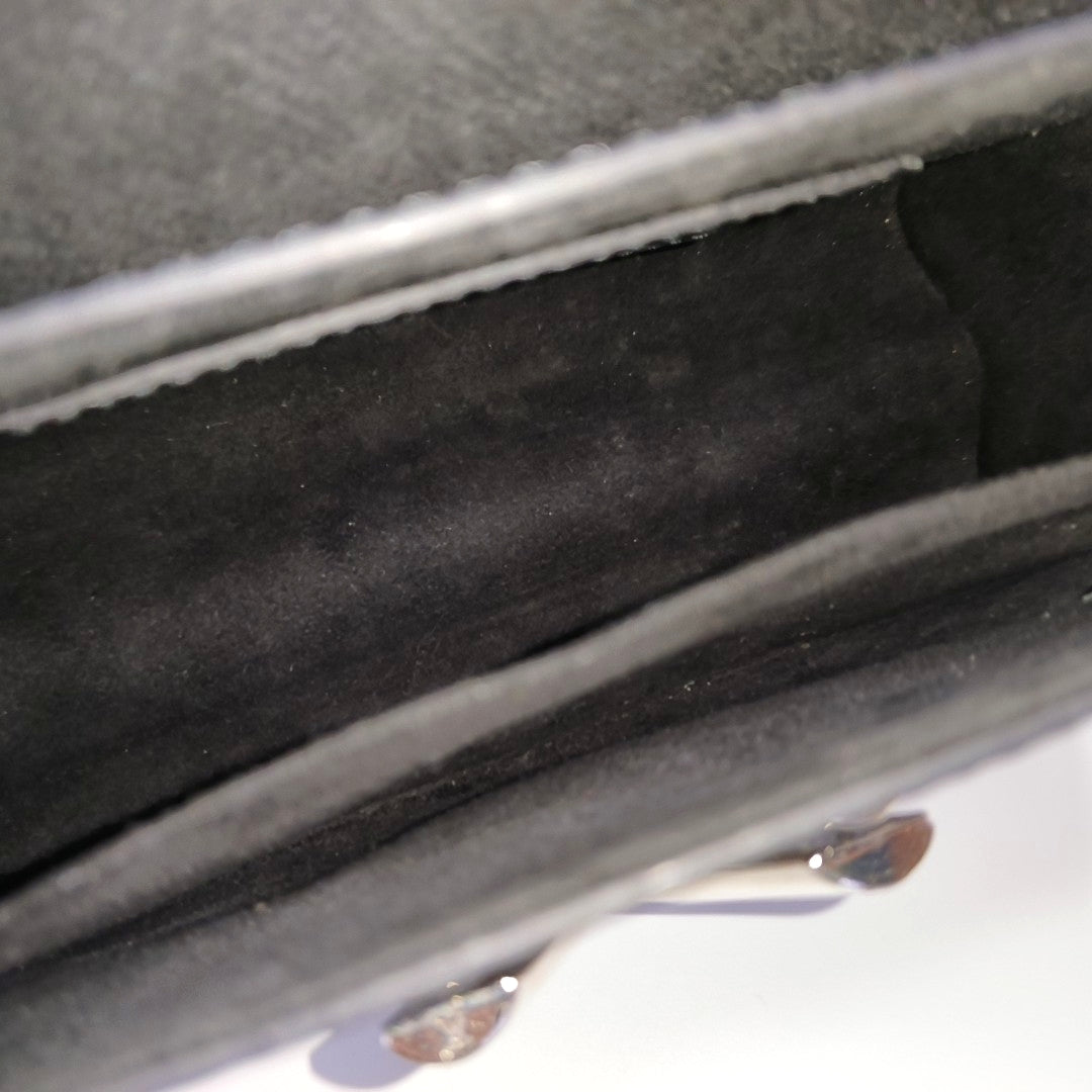 Authenticated pre-owned  Twist MM Epi Black - Shoulder Bag at Looply