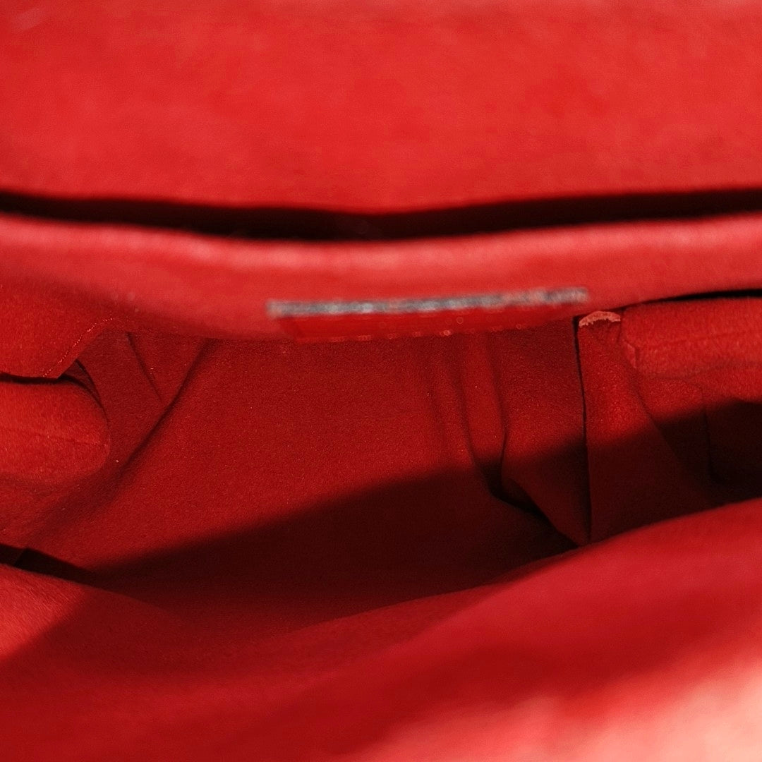 Authenticated pre-owned  Locky BB Monogram Coated Canvas Red - Shoulder Bag at Looply