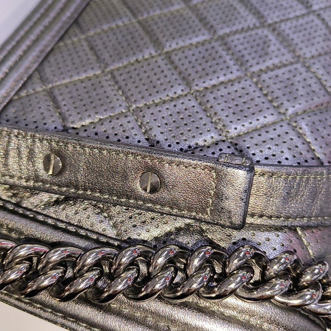Authenticated pre-owned  Boy Chanel Large Quilted Lambskin Gray - Crossbody Bag at Looply