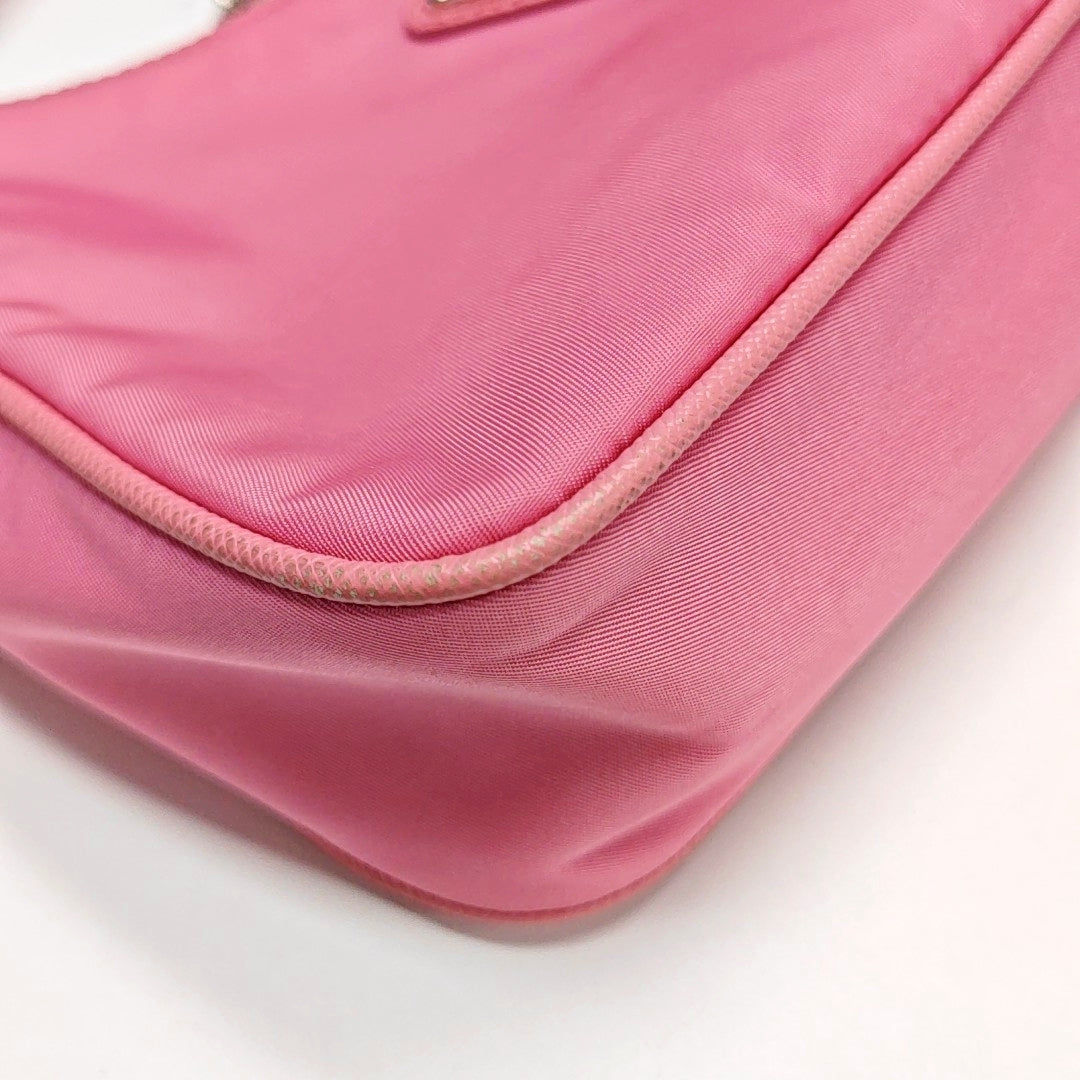 Authenticated pre-owned  Re-edition2005 Mini Nylon Pink - Shoulder Bag at Looply