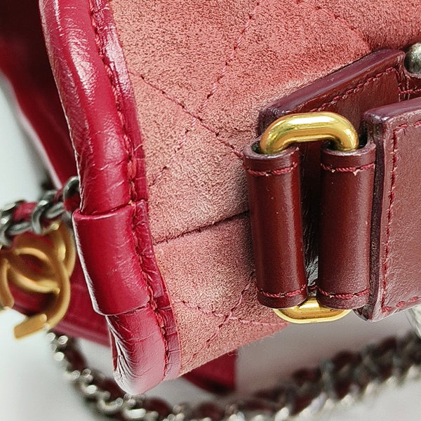 Authenticated pre-owned  Gabrielle Small Quilted Suede Red - Shoulder Bag at Looply