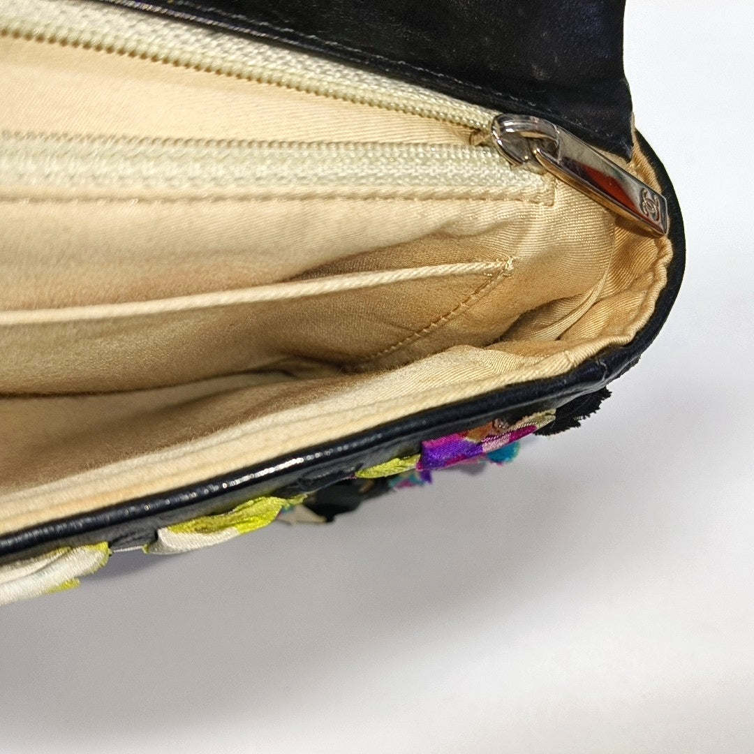 Authenticated pre-owned  Classic Flap Medium Lambskin Black - Shoulder Bag at Looply