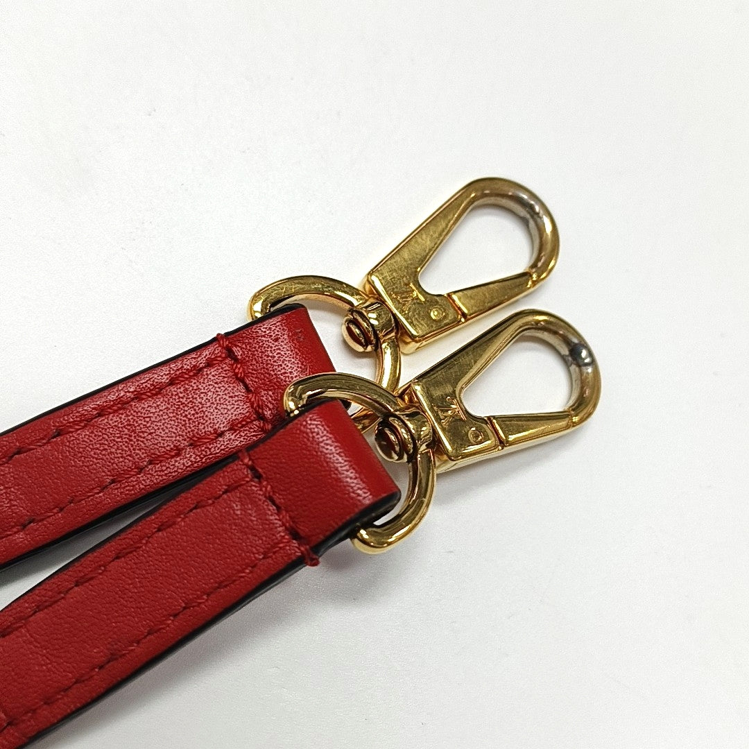 Authenticated pre-owned  Locky BB Monogram Coated Canvas Red - Shoulder Bag at Looply