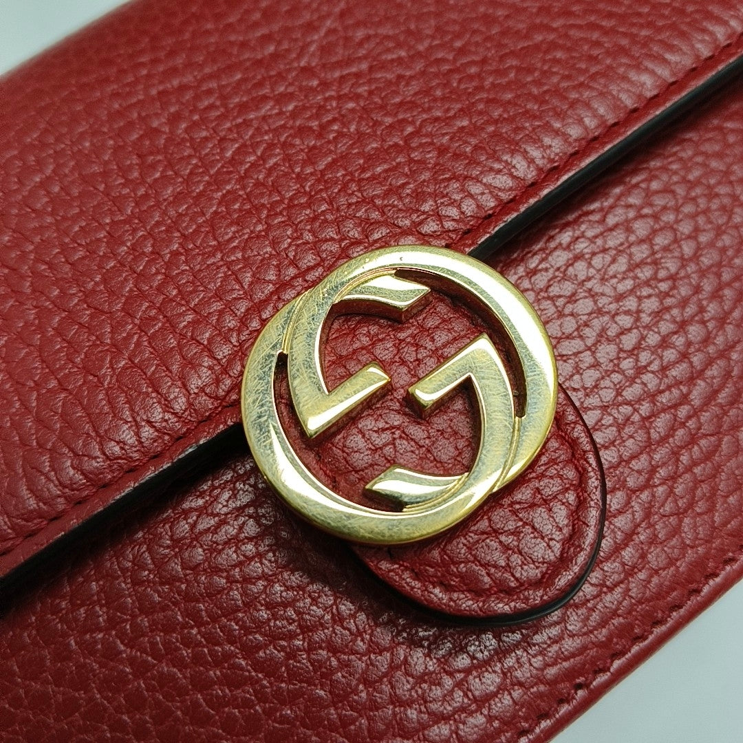 Authenticated pre-owned  Interlocking G Calfskin Red - Crossbody Bag at Looply