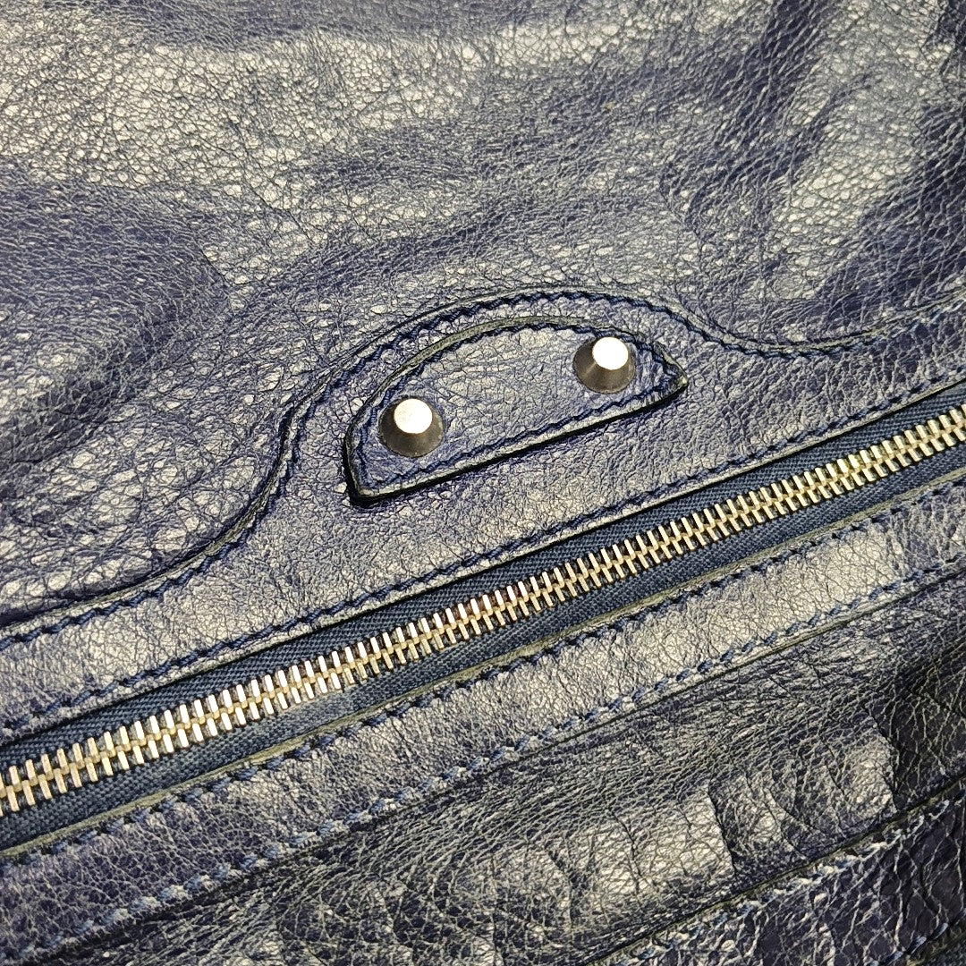 Authenticated pre-owned  Classic City Calfskin Blue - Shoulder Bag at Looply