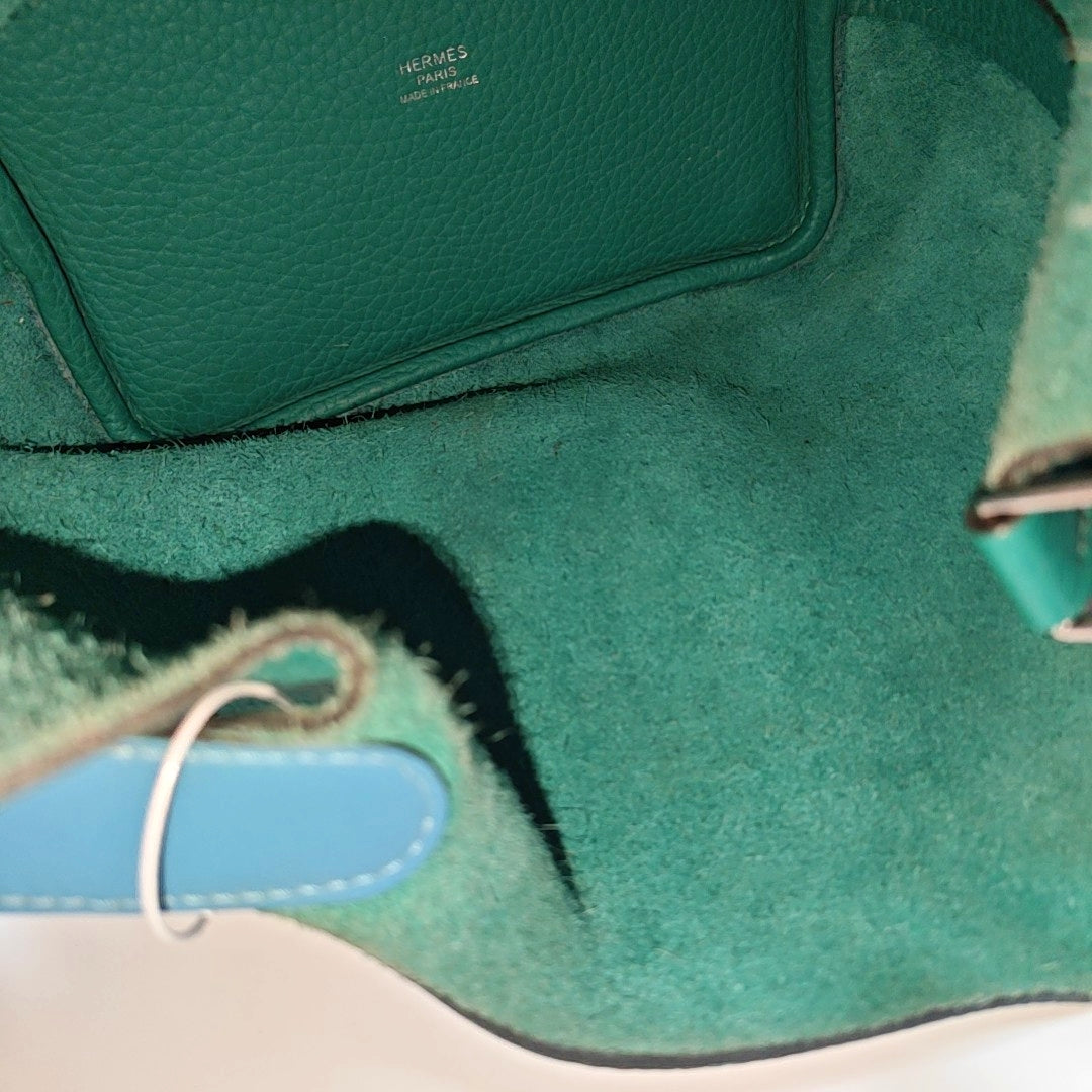 Authenticated pre-owned  Picotin Lock 18 Clemence Green - Top Handle Bag at Looply