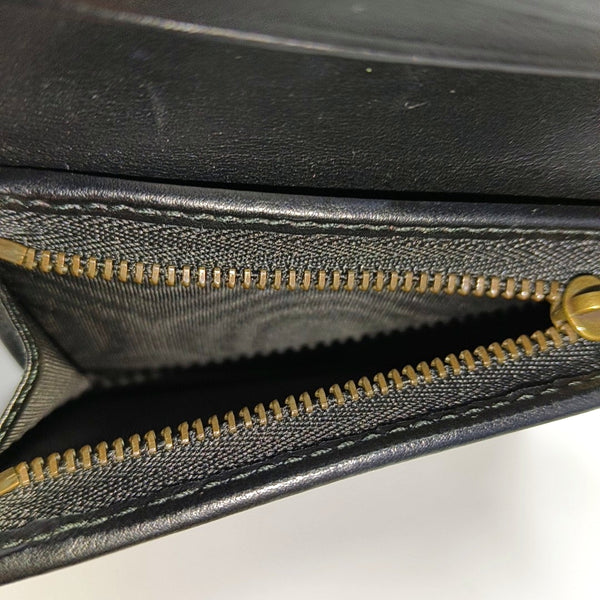 Authenticated pre-owned  GG Marmont Calfskin Black Wallet - Wallet at Looply