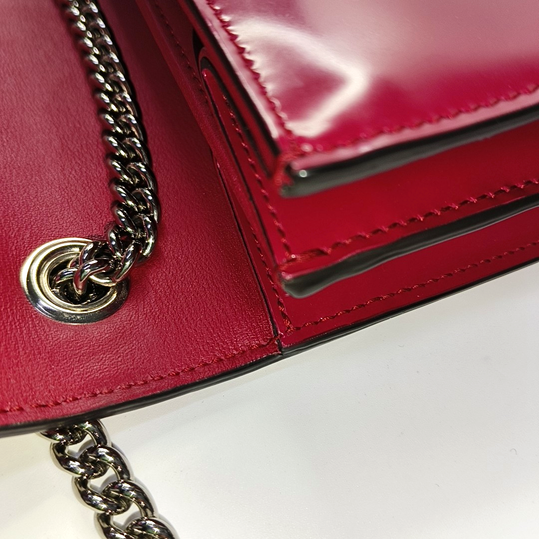 Authenticated pre-owned  Interlocking G Small Calfskin Pink - Shoulder Bag at Looply