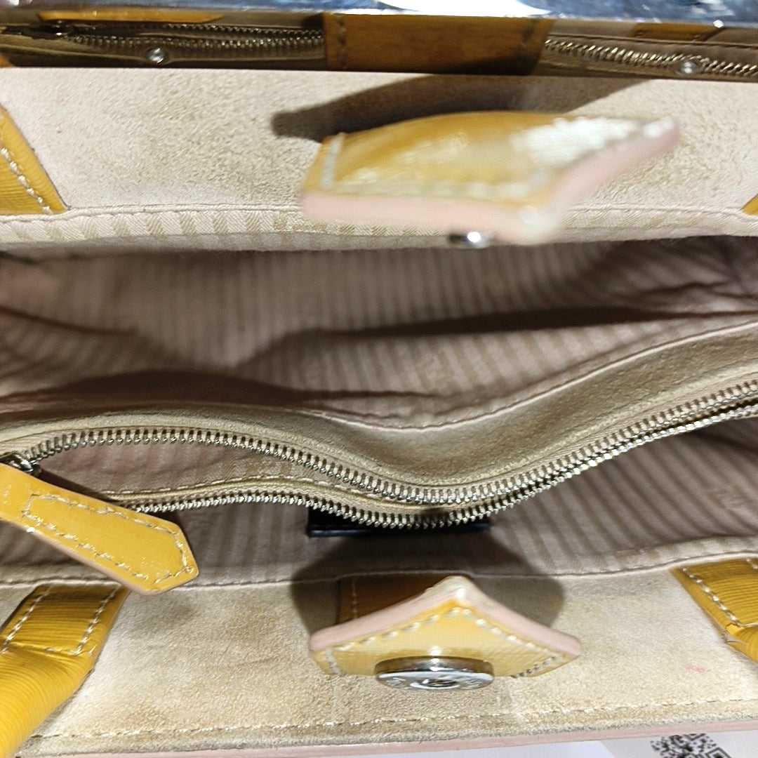Authenticated pre-owned  2 Jours Small Calfskin Yellow - Shoulder Bag at Looply